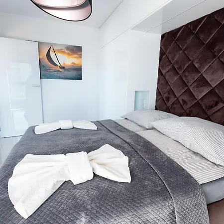 Fancy Sunset Gardenia Apartment